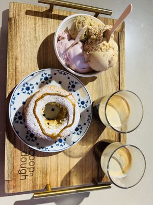   at Scoop 'n Dough in Cascais