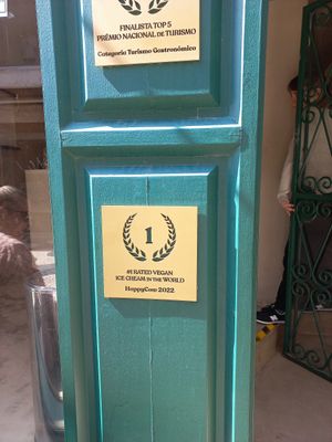  at Scoop 'n Dough in Cascais