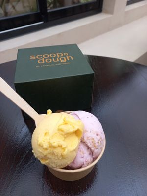  at Scoop 'n Dough in Cascais
