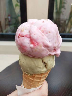  at Scoop 'n Dough in Cascais