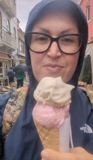  at Scoop 'n Dough in Cascais