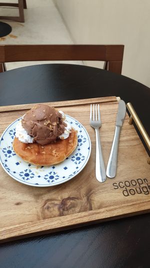 Donut waffle with mylk chocolate ice cream at Scoop 'n Dough in Cascais