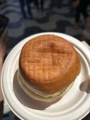 assionfruit Macaron ice cream sandwich   at Scoop 'n Dough in Cascais