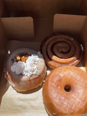 Donuts and cinnamon roll  at Scoop 'n Dough in Cascais