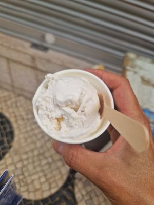  at Scoop 'n Dough in Cascais