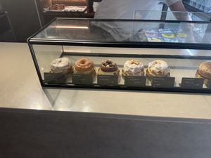 Lots of vegan donuts 🍩   at Scoop 'n Dough in Cascais