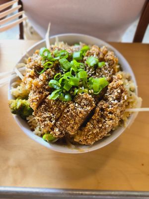 Chicken bowl at Pow Pow - I St NW  in Washington