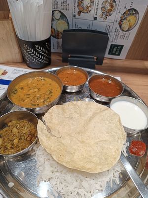 Vegetarian plate at Erick South in Osaka