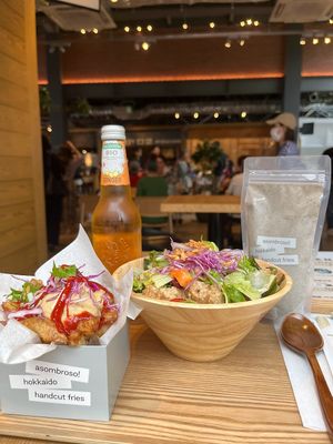 karaage salad-don with handcut fries, sesame smoothie, ginger ale (shared between 2 people) at Asombroso - 江別蔦屋書店 in Hokkaido