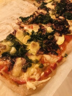 Pizza con formaggio vegetale at Vegan Home Restaurant da Katia & Luca in Dro