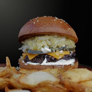 Espectacular Porotos negros con chucrut at Kopā Burgers in Santiago