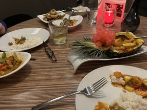 Meerdere hoofdgerechten na 2 heerlijke tussengerechten  at Nyonya & Thai in Son