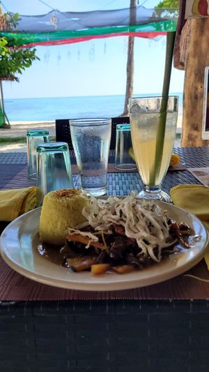 Mixed vegetables with rice and homemade lemonade at Villa Potenciana Restaurant in Malapascua Island