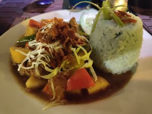 Yellow curry at Villa Potenciana Restaurant in Malapascua Island