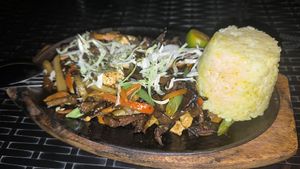 Sigsig vegan con setas y tofu. Segundo día. Plato filipino bastante sabroso. at Villa Potenciana Restaurant in Malapascua Island