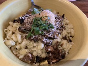 Mac N Cheese at Cafe Gratitude in Kansas City