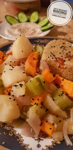Veggie stew with rice at Café & Restaurant Maratonga in Luxor