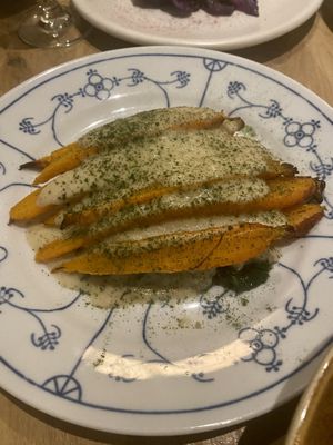 Roasted carrots with spinach and Jerusalem artichoke sauce  at Vert Restaurant in Middelburg