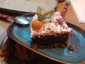 Vegan carrot cake at Verde in Trondheim