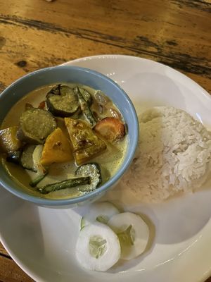 Vegan curry  at Cocorico Hostel in San Vicente Palawan