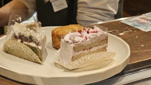 Plate of cakes at Chat - Mitsukoshi in Sapporo