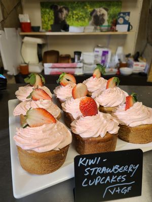Kiwi strawberry cupcakes - vegan + GF at The Hungry Pug Cafe in Kenora