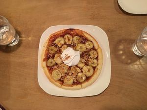 Banana caramel pizza at Morpho Cafe in Kyoto