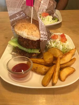“Beef” burger at Morpho Cafe in Kyoto
