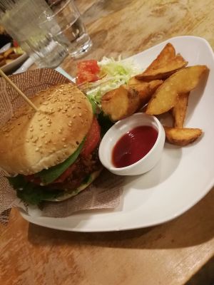 Burger at Morpho Cafe in Kyoto