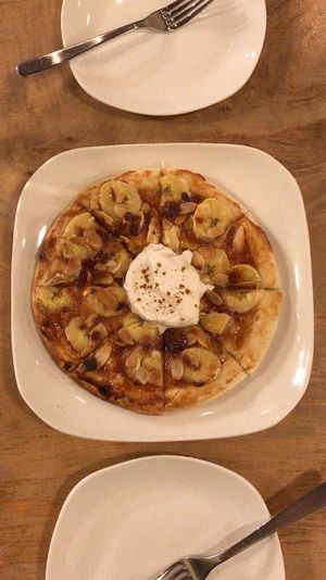 Banana desert pizza at Morpho Cafe in Kyoto