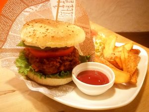 Burger at Morpho Cafe in Kyoto