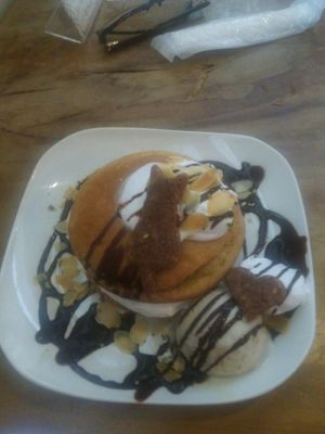 Pancakes at Morpho Cafe in Kyoto