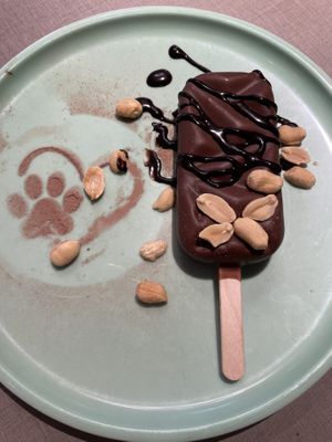 🍫   at Katzentempel - Bochum in Bochum