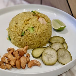 Vegan Wok-Hei Pineapple Fried Rice with Happiee Seafood and OnlyEg at Bangkok Jam - Great World City in Central Singapore