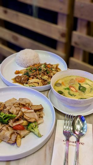 Vegan Thai Drunken Noodles, Green Curry, Classic Stir-Fried Thai Minced Basil with OnlyEg at Bangkok Jam - Great World City in Central Singapore