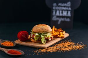 Nósinhora! Gunas Pop "in tha house" com sua melhor cia., fritas crocante (150g)

-vegano-vegetariano -saudável -ayurveda -nutrição -saboroso at Gunas Burguer in Sao Paulo