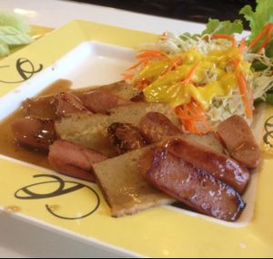 vegan bacon and sausage at Talalask - Central World Mall in Bangkok