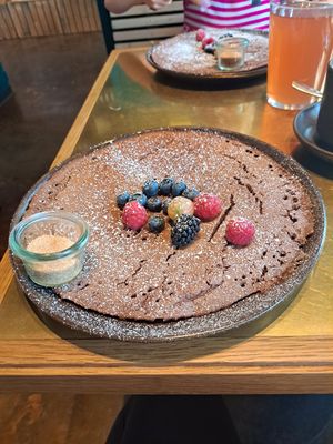  at Mutterland - Stammhaus in Hamburg