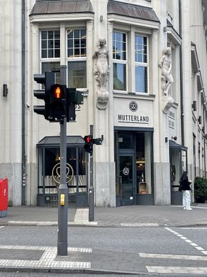   at Mutterland - Stammhaus in Hamburg