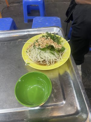 Nộm đu đủ (Green papaya salad) - at 23 ho hoan kiem   at Hanoi Vegan Food Tours in Hanoi