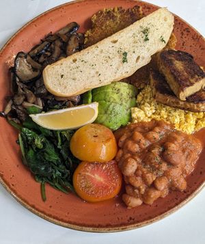 🍽️ Big Breakky (540PHP | 9.6$) at SHAKA - Salcedo Village Makati in Makati