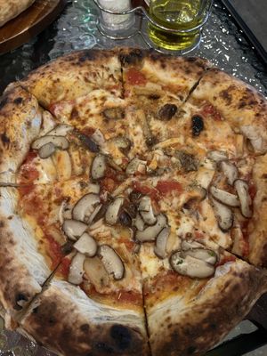 Mushroom pizza  at La Gatta in Chiang Rai
