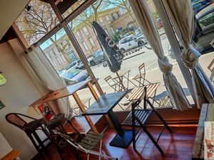 Inside at Popi's Family in Le Havre