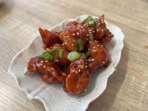 Korean fried chicken OMG 🤤  at MukBap in London