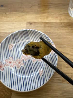 Crispy Fried Seaweed Roll (Kimmari)  at MukBap in London