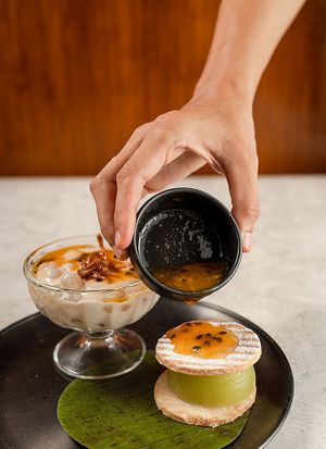 Tapioca Pearl Custard with Green Melon Cookie Sandwich at Noodles Now in Koh Samui