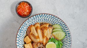 Palo Five Spice Soup Noodles with Tomato Seitan Roulade at Noodles Now in Koh Samui