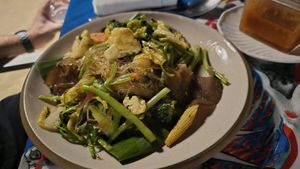 Sukijaky with Vegetables at Samui Jasmine Resort in Koh Samui