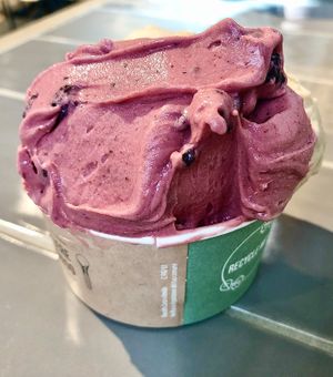 Blackberry yoghurt   at Gelateria La Romana in Dubai
