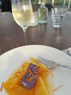 Vegan lunch desert at Stadsjochies in Utrecht